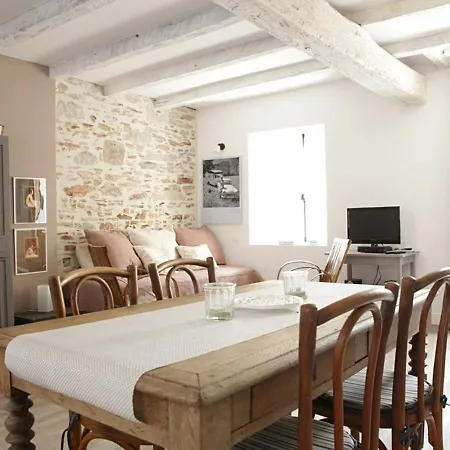 Et Equipe Avec Terrasse, Proche De La A Talmont-saint-hilaire - Fr-1-426-328 Holiday home